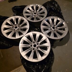 Tesla Model S Alloy Wheel Set 19 Inch